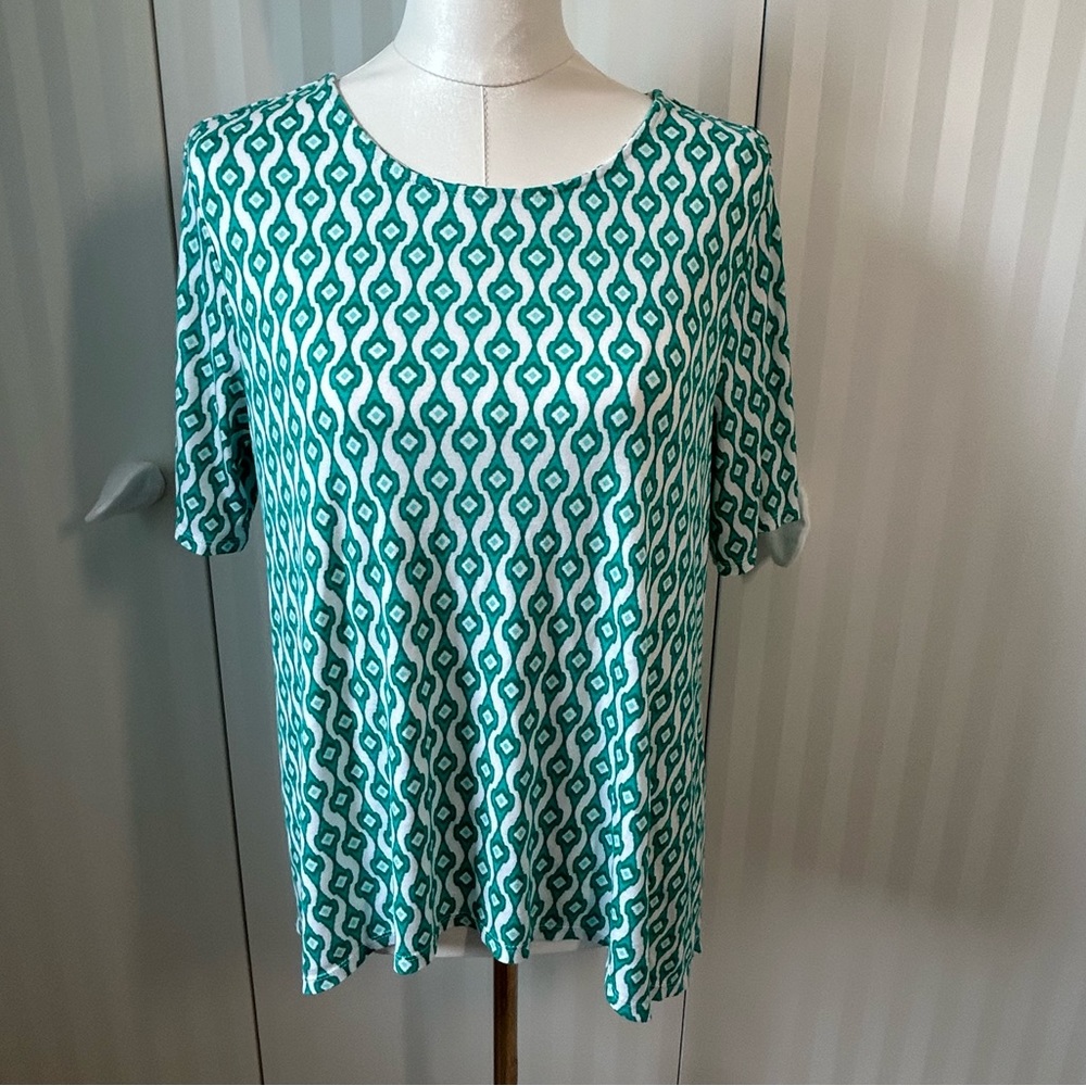 Chico’s green and white soft tee Size L (Chico’s 2)